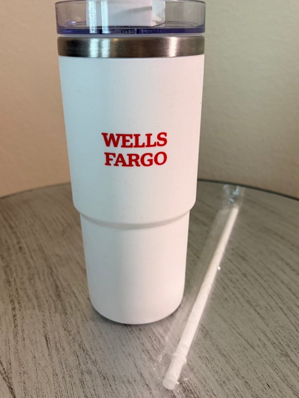 Wells Fargo White Tumbler with Straw Lid Logo New with Tags